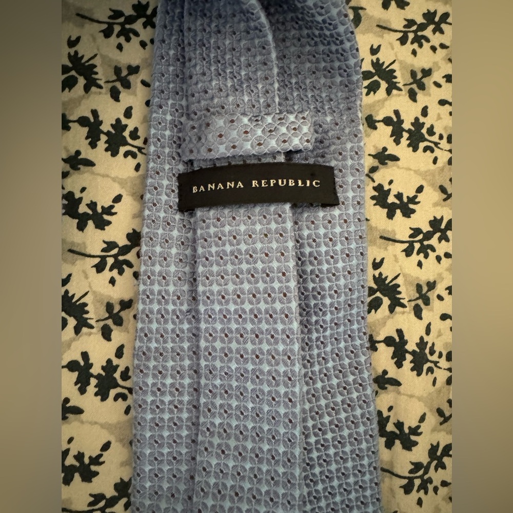 Banana Republic silk tie
